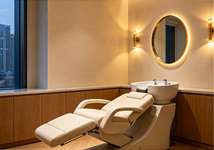 Scalp treatment room